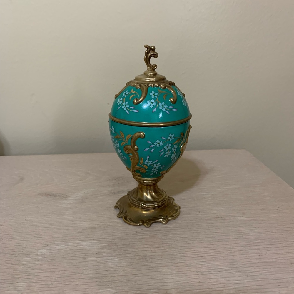 Faberge musical egg “Jasmine” plays Chinese Dance 5.25”
